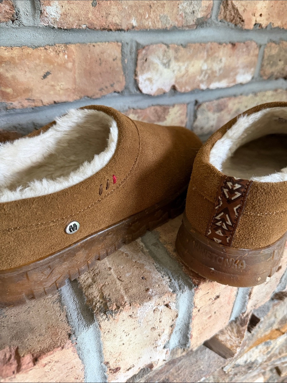 Minnetonka slippers - Picture 5 of 5